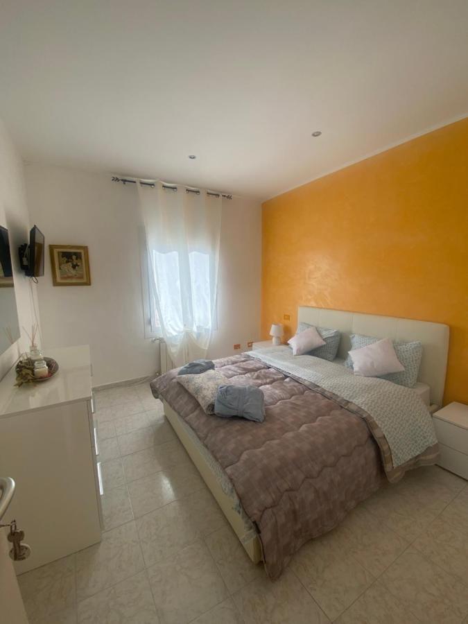 מלון אלבניה La Casa Del Giglio מראה חיצוני תמונה
